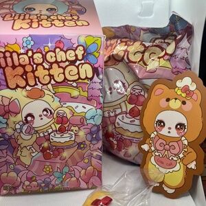 Liilas Kawaii Sweet Orange Molten Bagel Kitty Chef Kitten bag charm or keychain